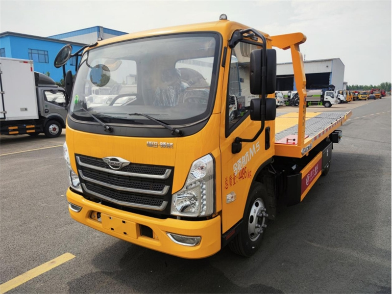 國六福田領(lǐng)航藍牌清障車