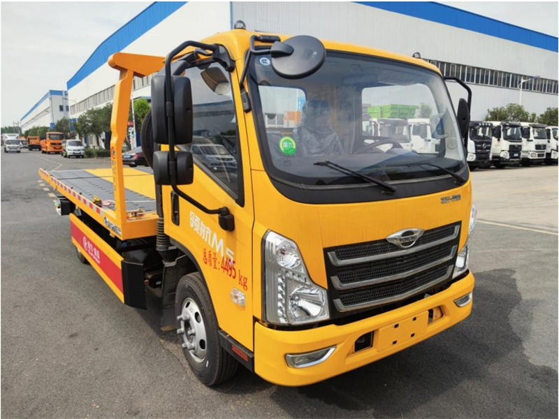 國六福田領(lǐng)航藍牌清障車