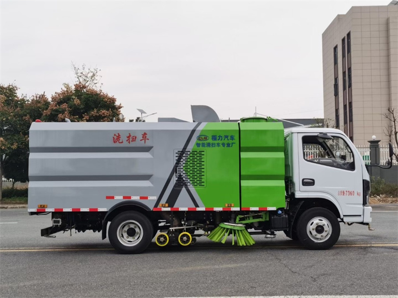 東風多利卡3308軸距洗掃車
